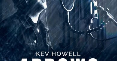 Kev Howell Arrows cover